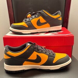 New Nike Dunk Low Black and Orange Sneakers Youth 6‎ 1/2 or Women’s Size 8